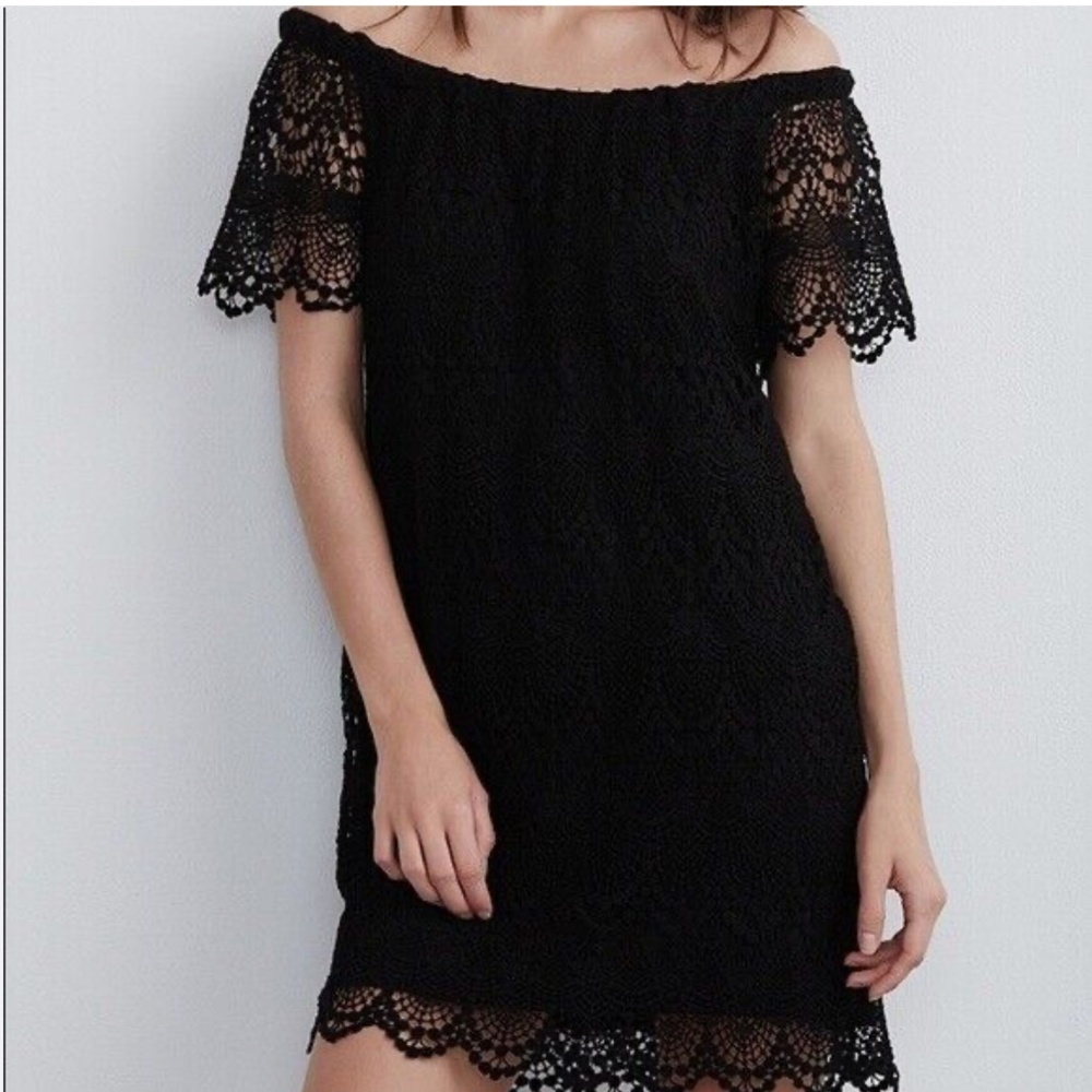 Velvet by Graham & Spencer Gustina Black Lace Off Shoulder Mini Dress SZ…